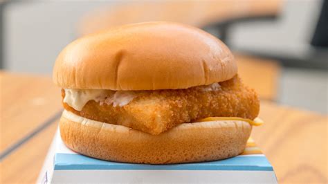 filet o fish|Here's What Type Of Fish Is In Your McDonald's Filet.